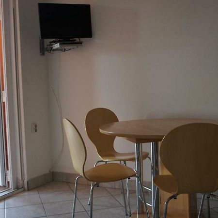 Ivo Apartments 罗戈兹尼察 外观 照片